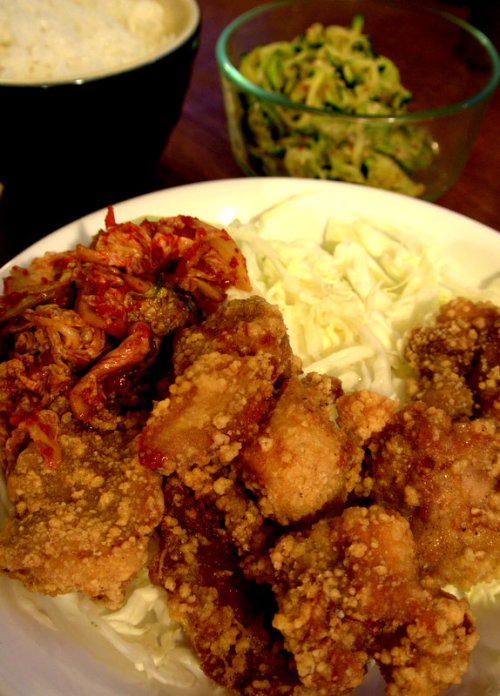 Taiwan fried chicken (鶏排）with zucchini namul and homemade kimchi